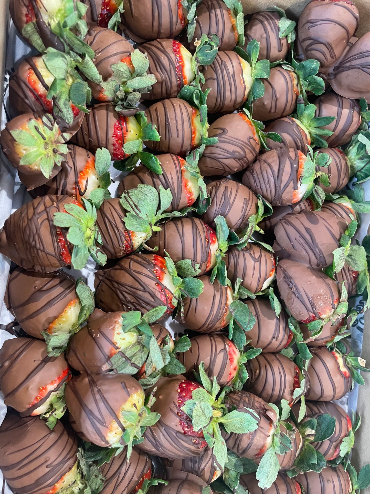 Chocolate dipped Strawberries 10 pack