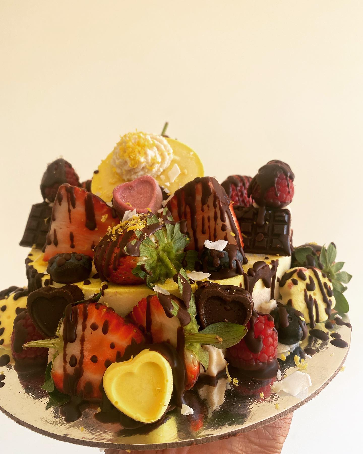 Raw By Hara Small Cake