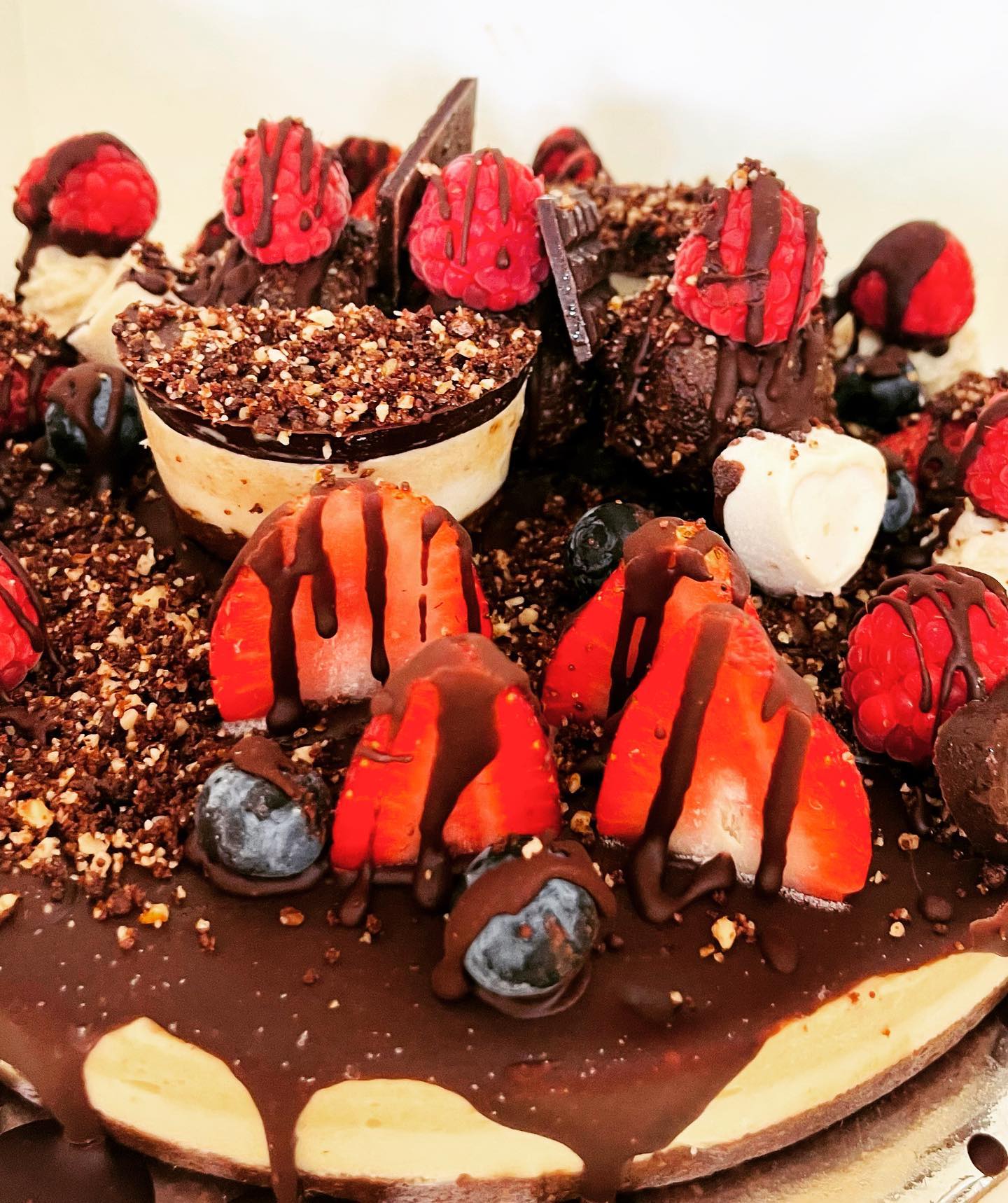 Raw By Hara Large Cake