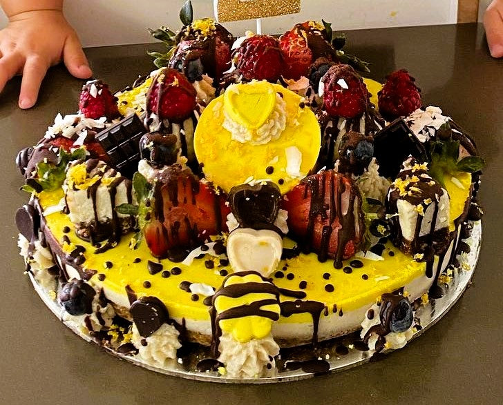 Raw By Hara Large Cake