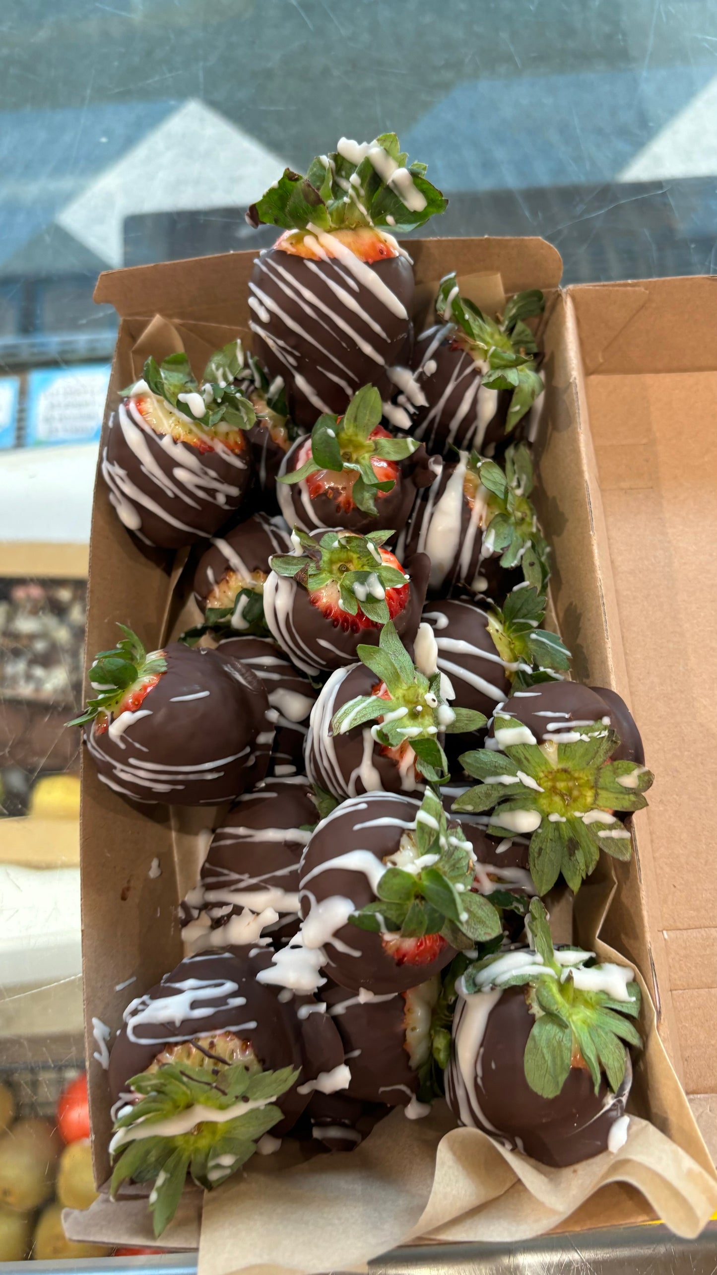 Chocolate dipped Strawberries 10 pack
