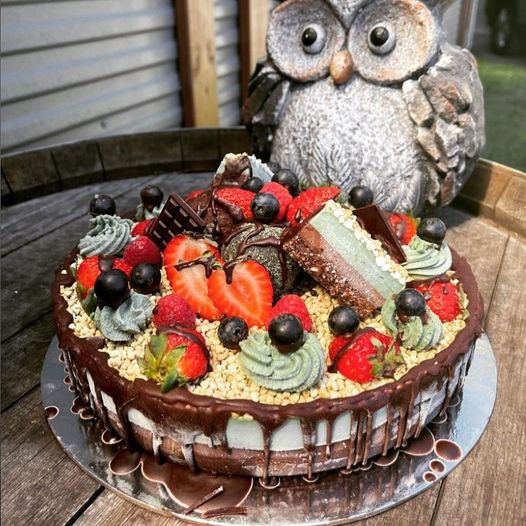 Raw By Hara Large Cake