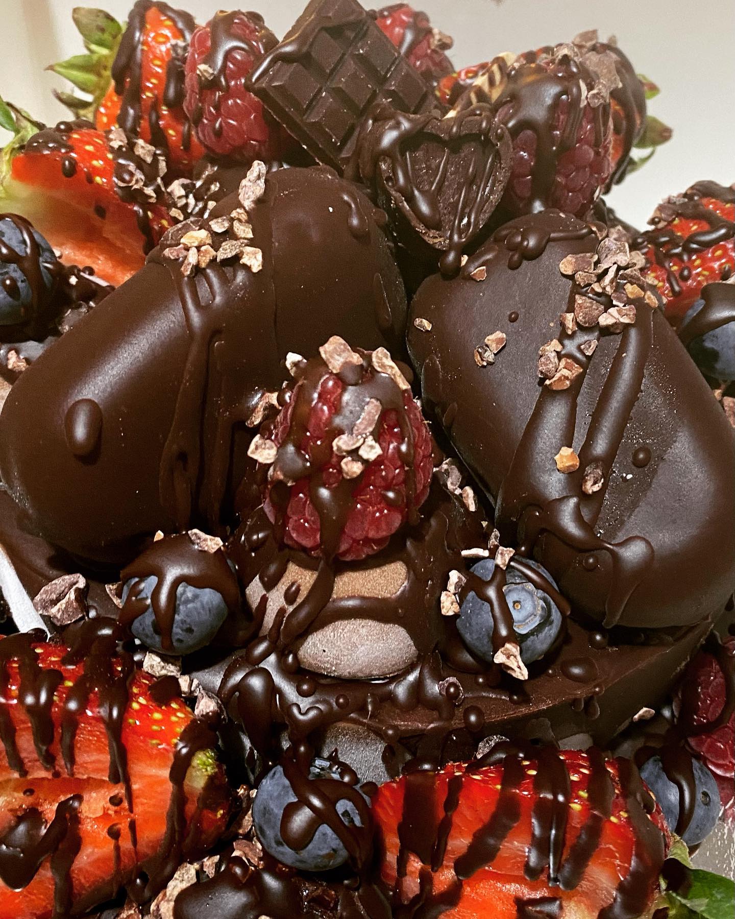 Raw By Hara Large Cake